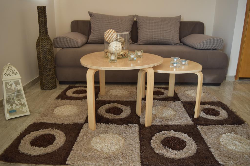 Petra Thea Apartment กาลามาตา ภายนอก รูปภาพ