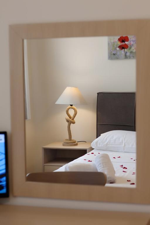 Petra Thea Apartment กาลามาตา ภายนอก รูปภาพ